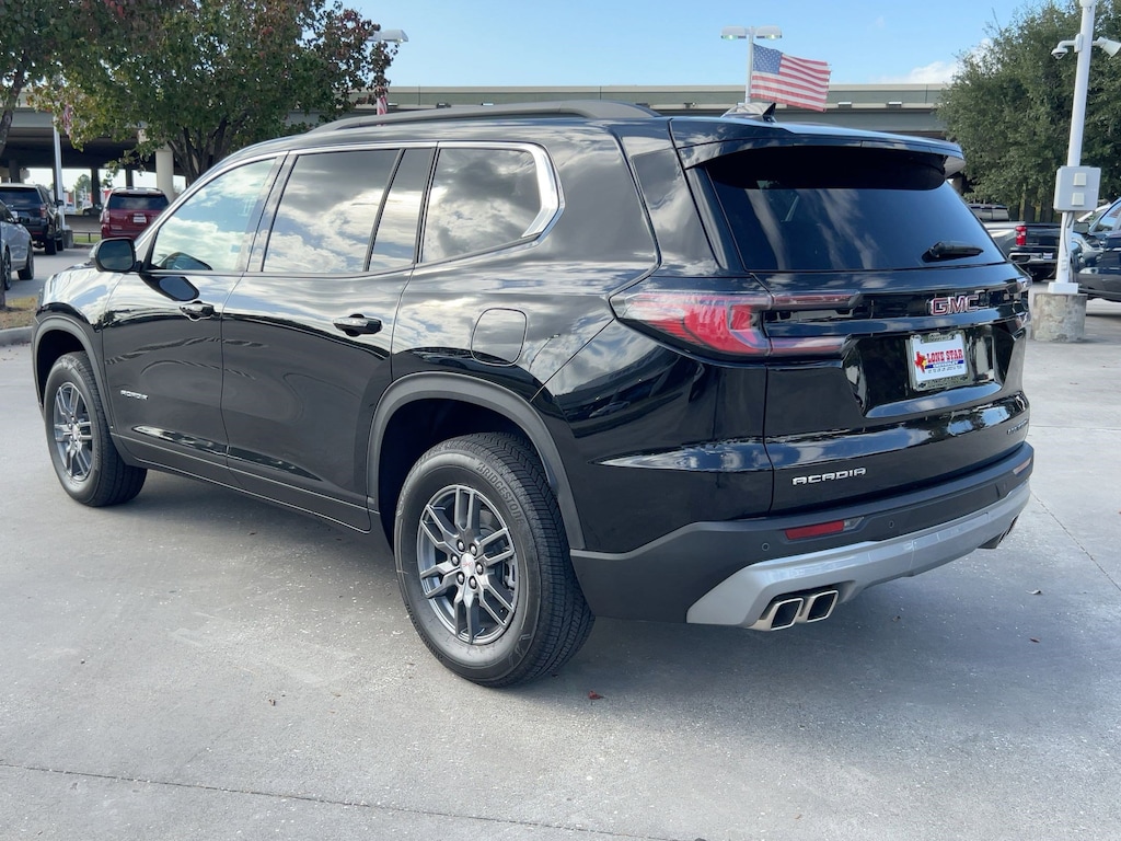 Used 2025 GMC Acadia Elevation SUV