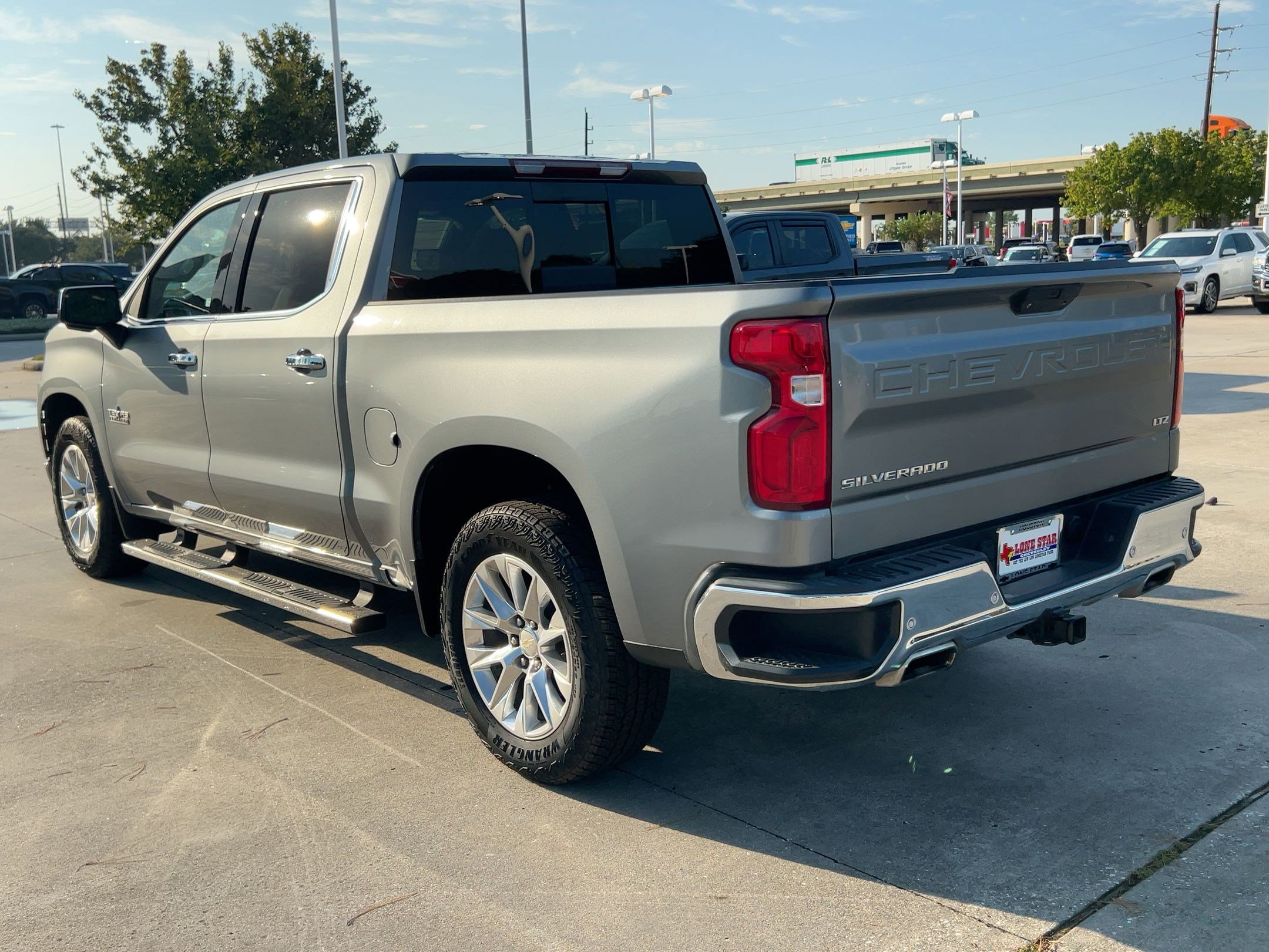 2022 Chevrolet Silverado 1500 LTZ photo 3