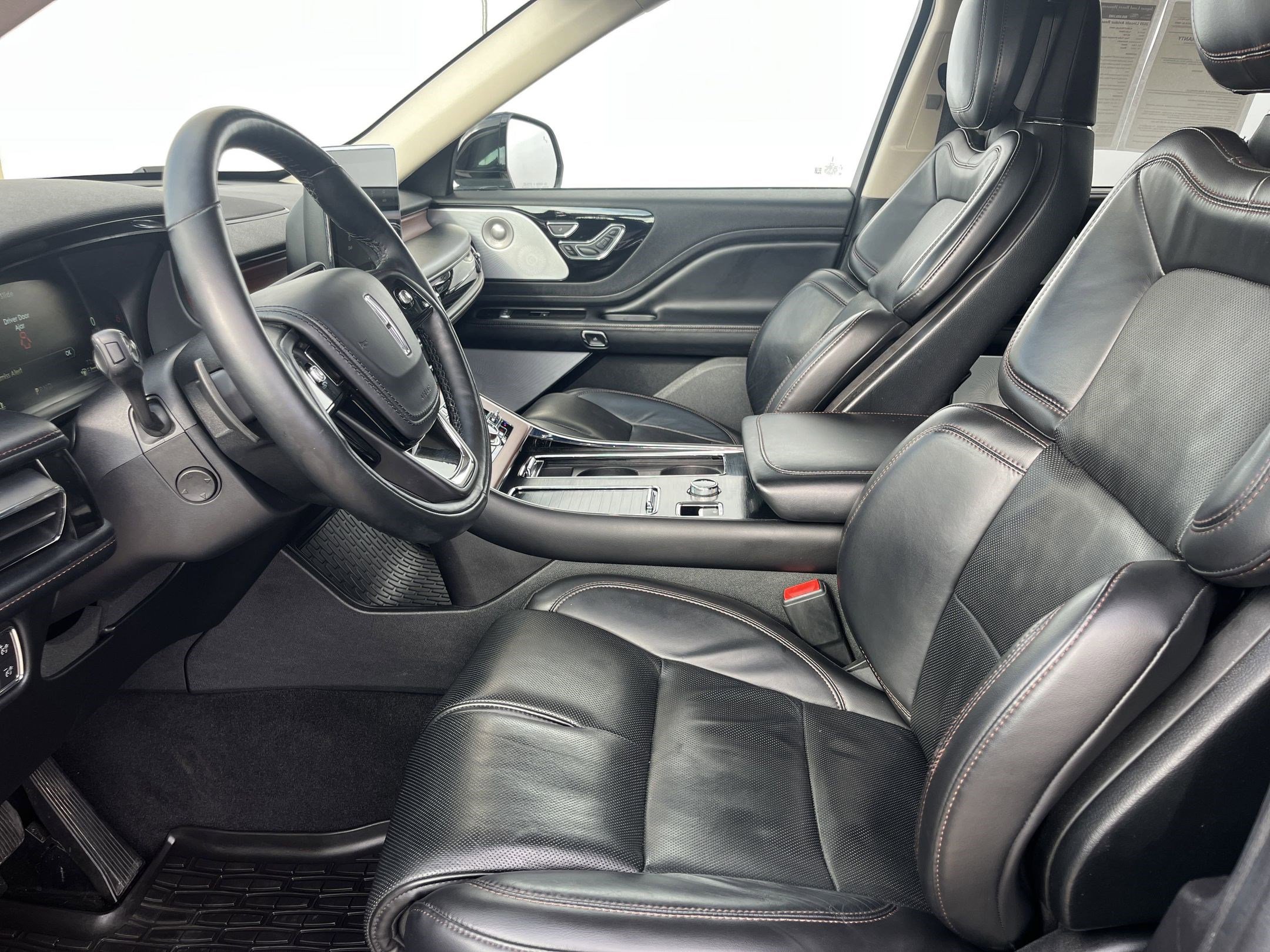 2020 Lincoln Aviator Reserve photo 3