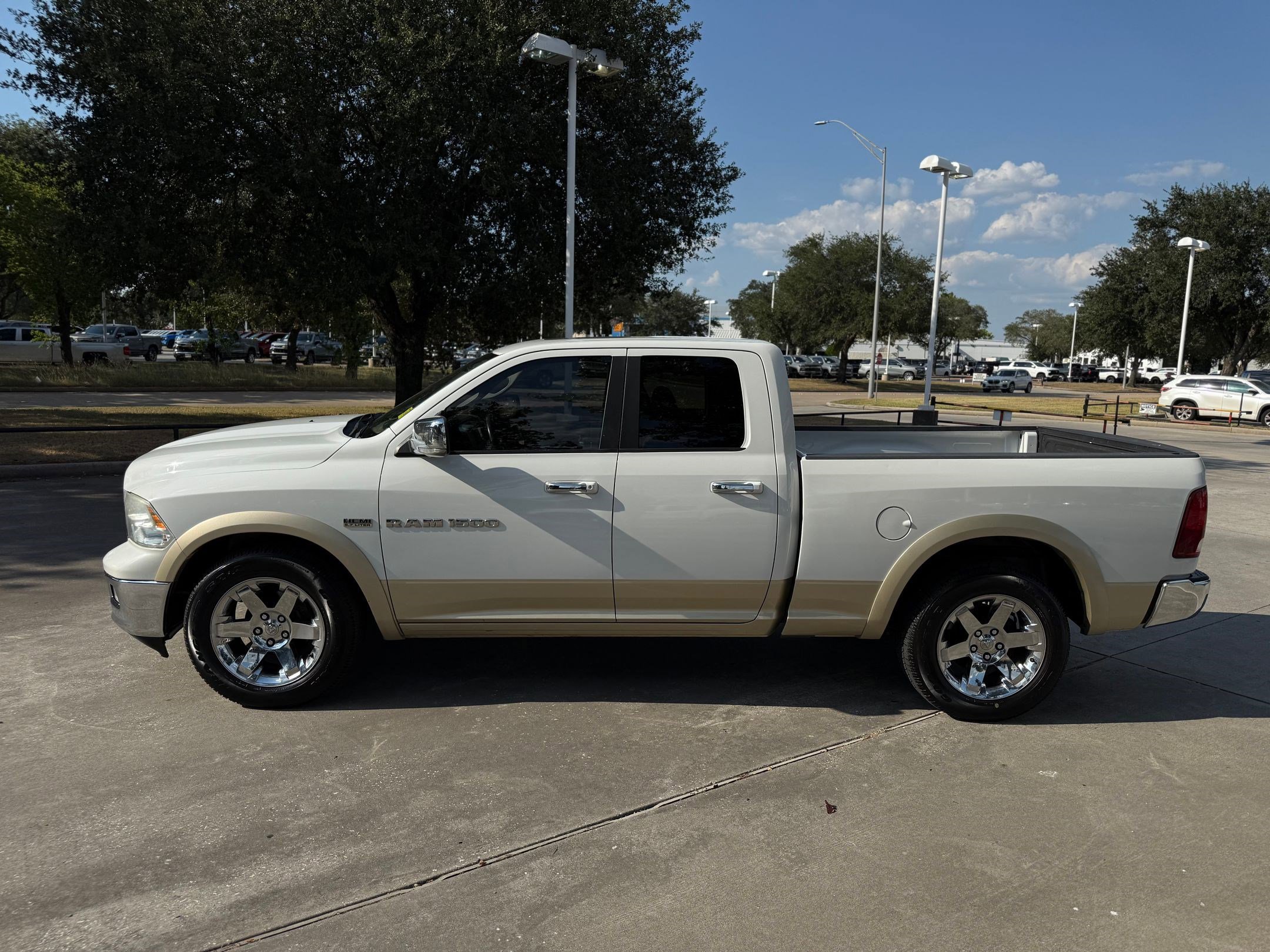 2011 Ram 1500 Laramie photo 2