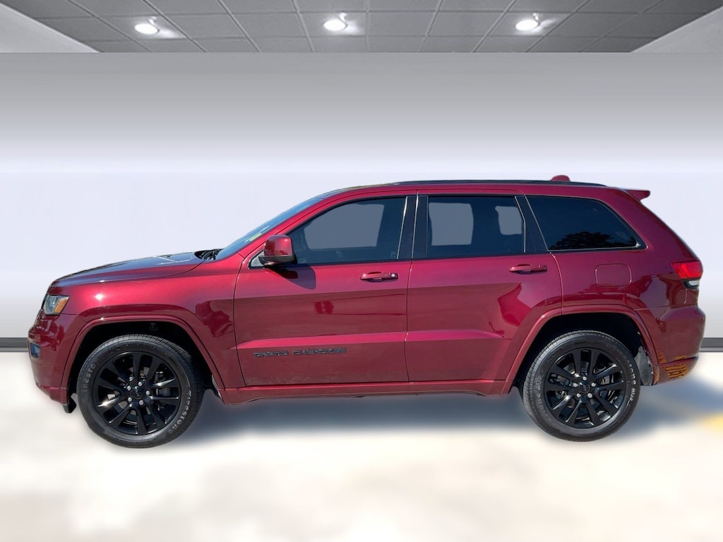 Used 2018 Jeep Grand Cherokee Altitude