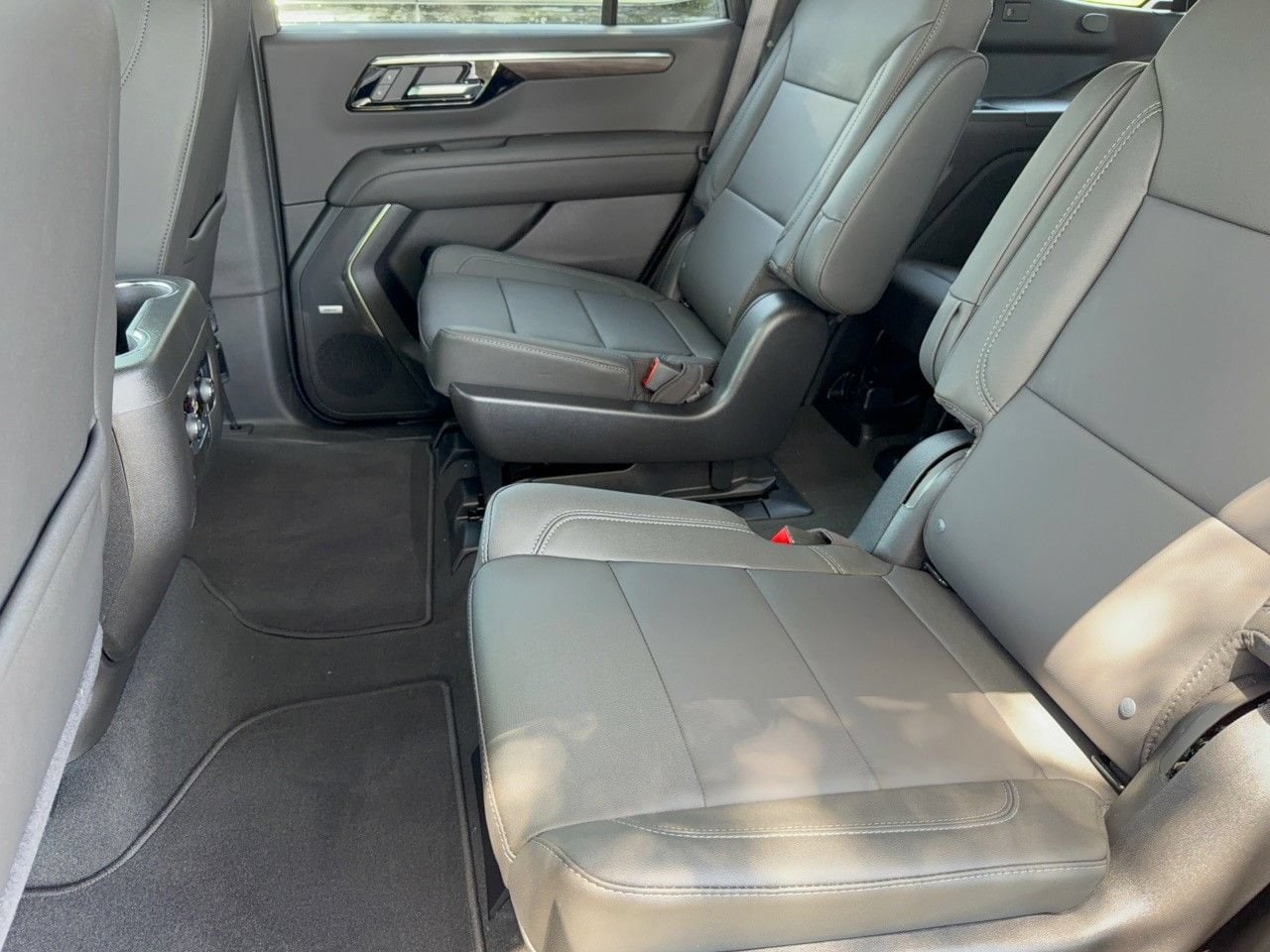 2026 Chevrolet Tahoe Z71 - Photo 25