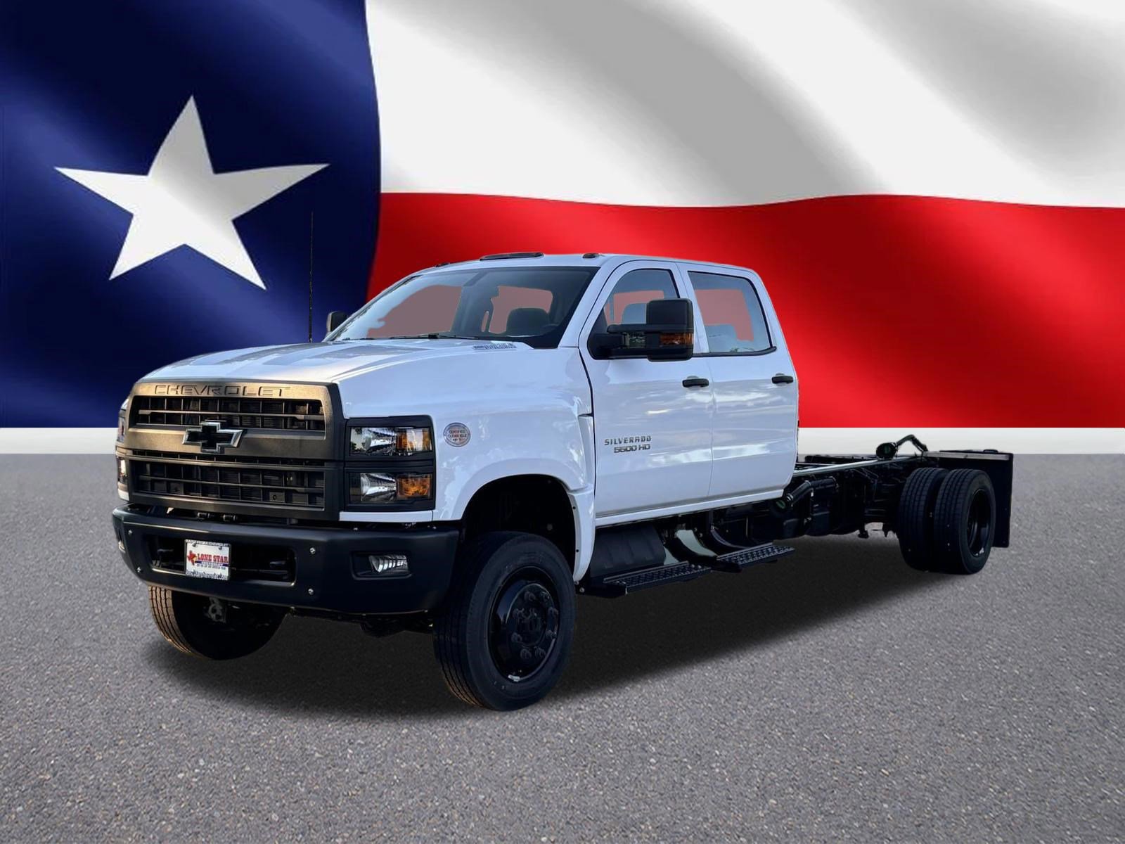 2024 Chevrolet Silverado 5500HD Work Truck photo 3