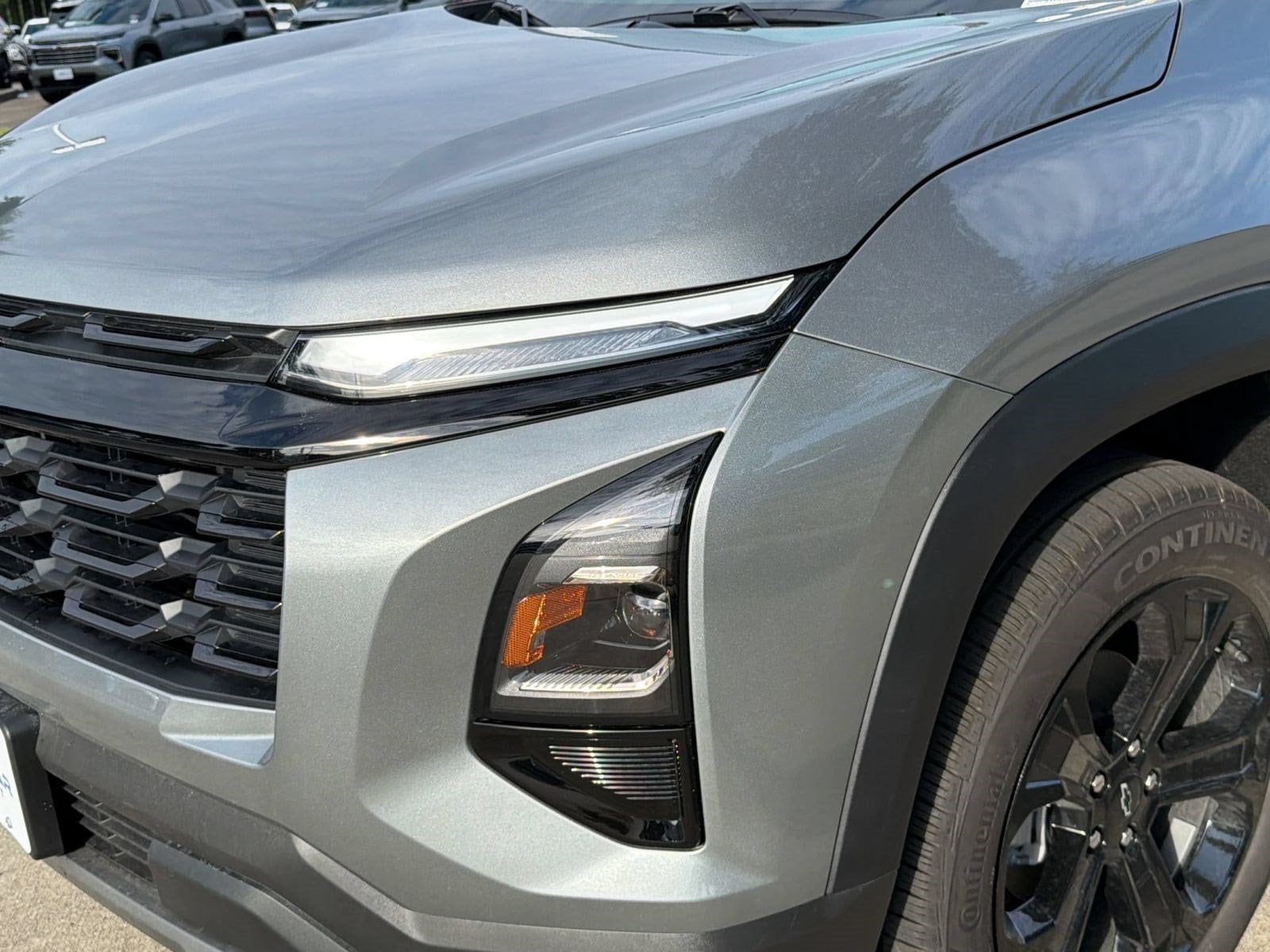 2027 Chevrolet Equinox LT - Photo 12