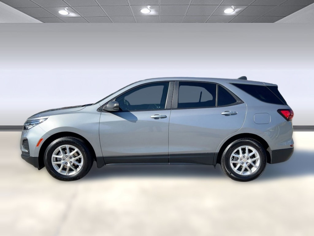 Used 2023 Chevrolet Equinox LS SUV