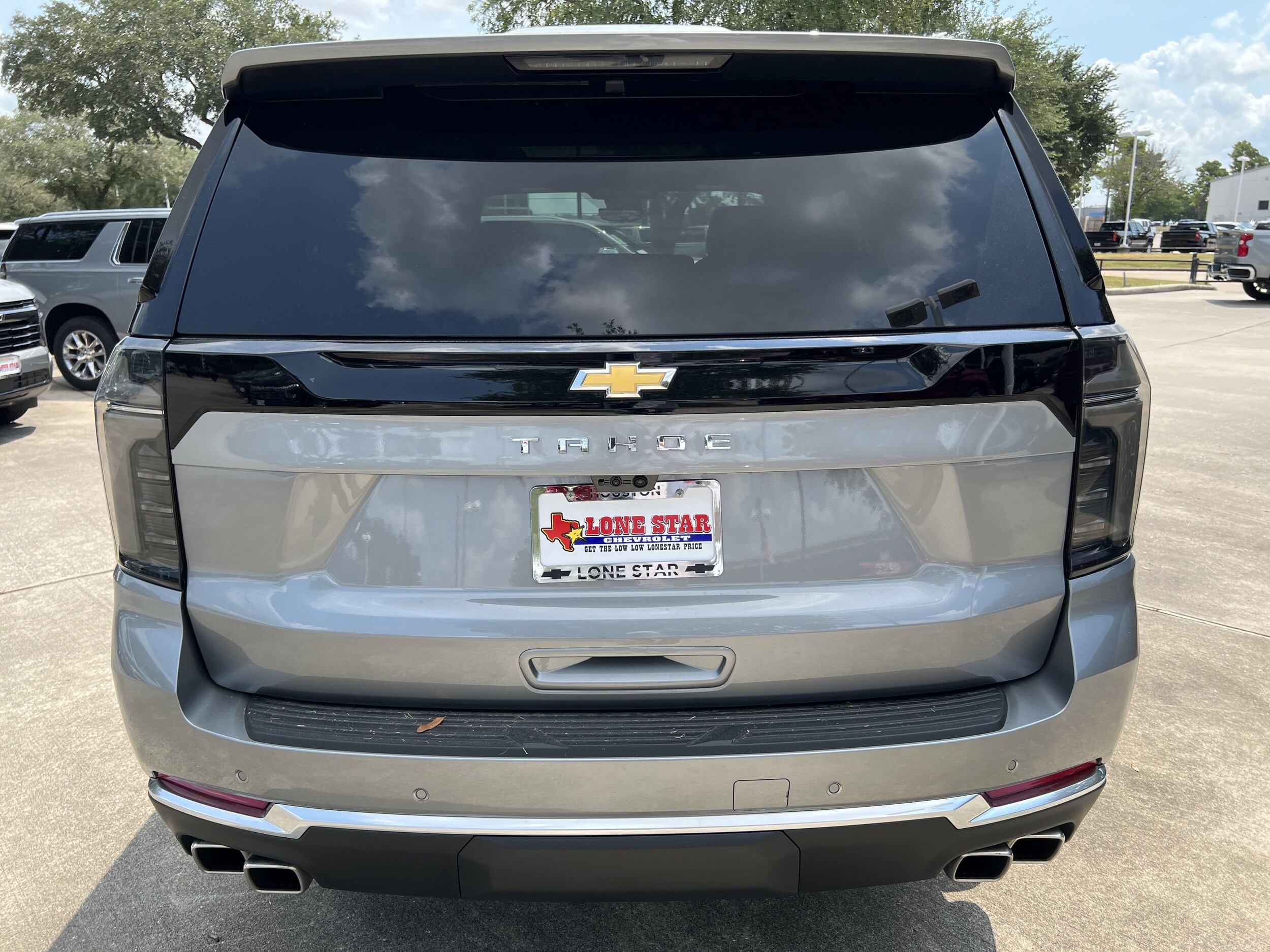 2025 Chevrolet Tahoe High Country photo 3