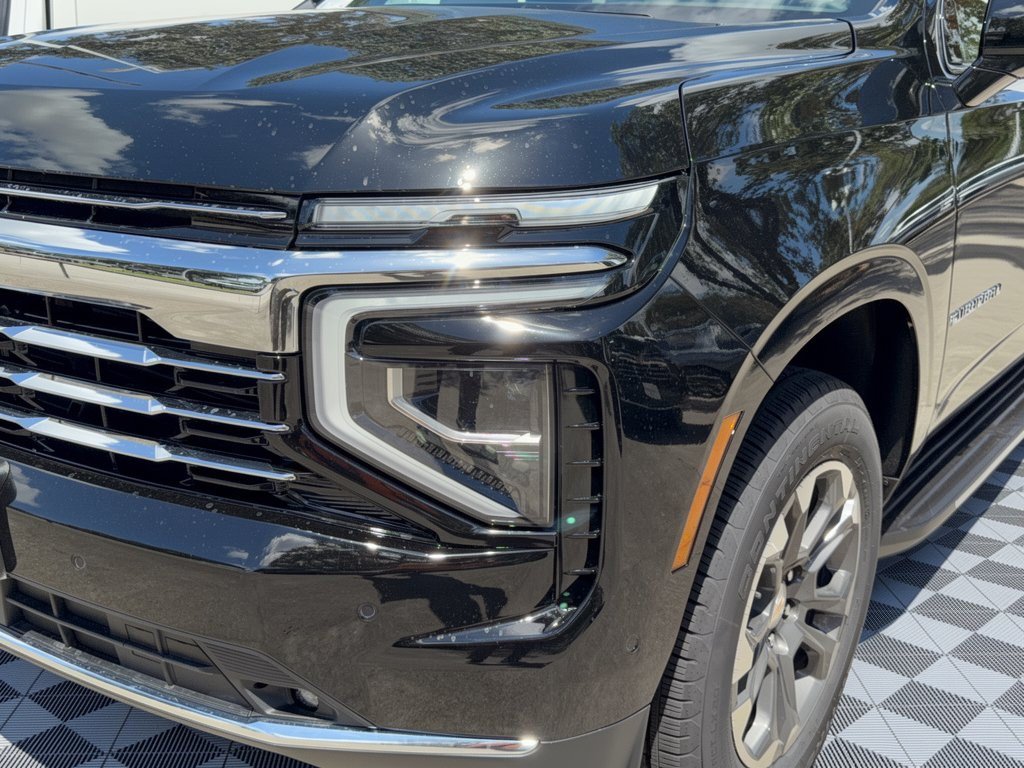 2026 Chevrolet Suburban LT - Photo 12