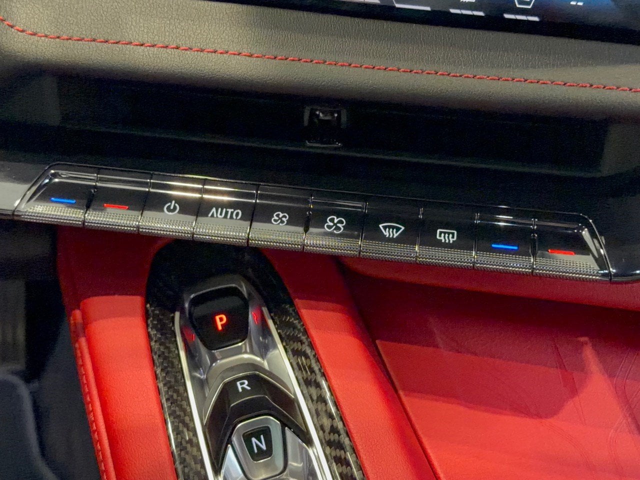 2027 Chevrolet Corvette 2LT - Photo 22