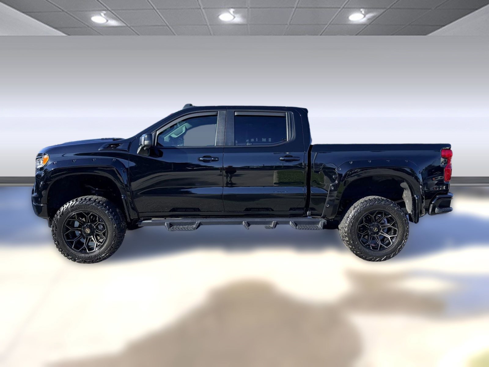 2023 Chevrolet Silverado 1500 RST photo 2