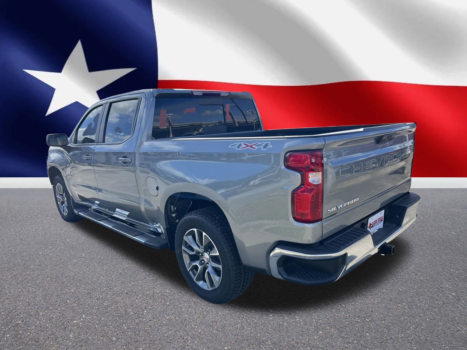 2025 Chevrolet Silverado 1500 LT photo 2