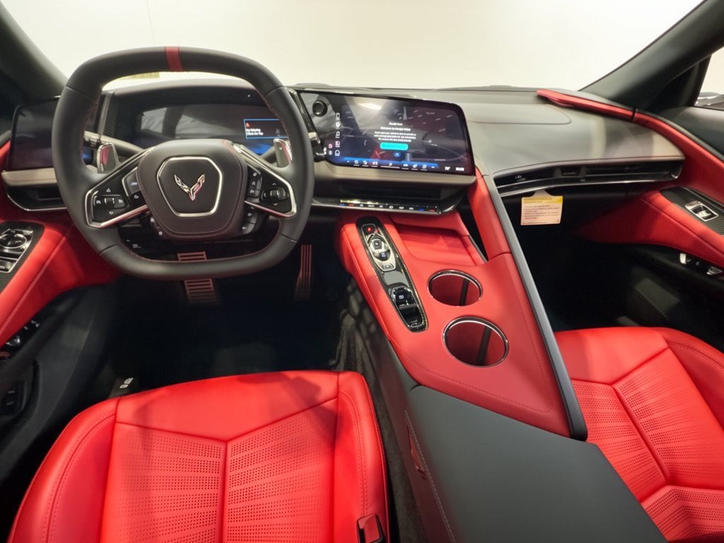2027 Chevrolet Corvette 2LT - Photo 17