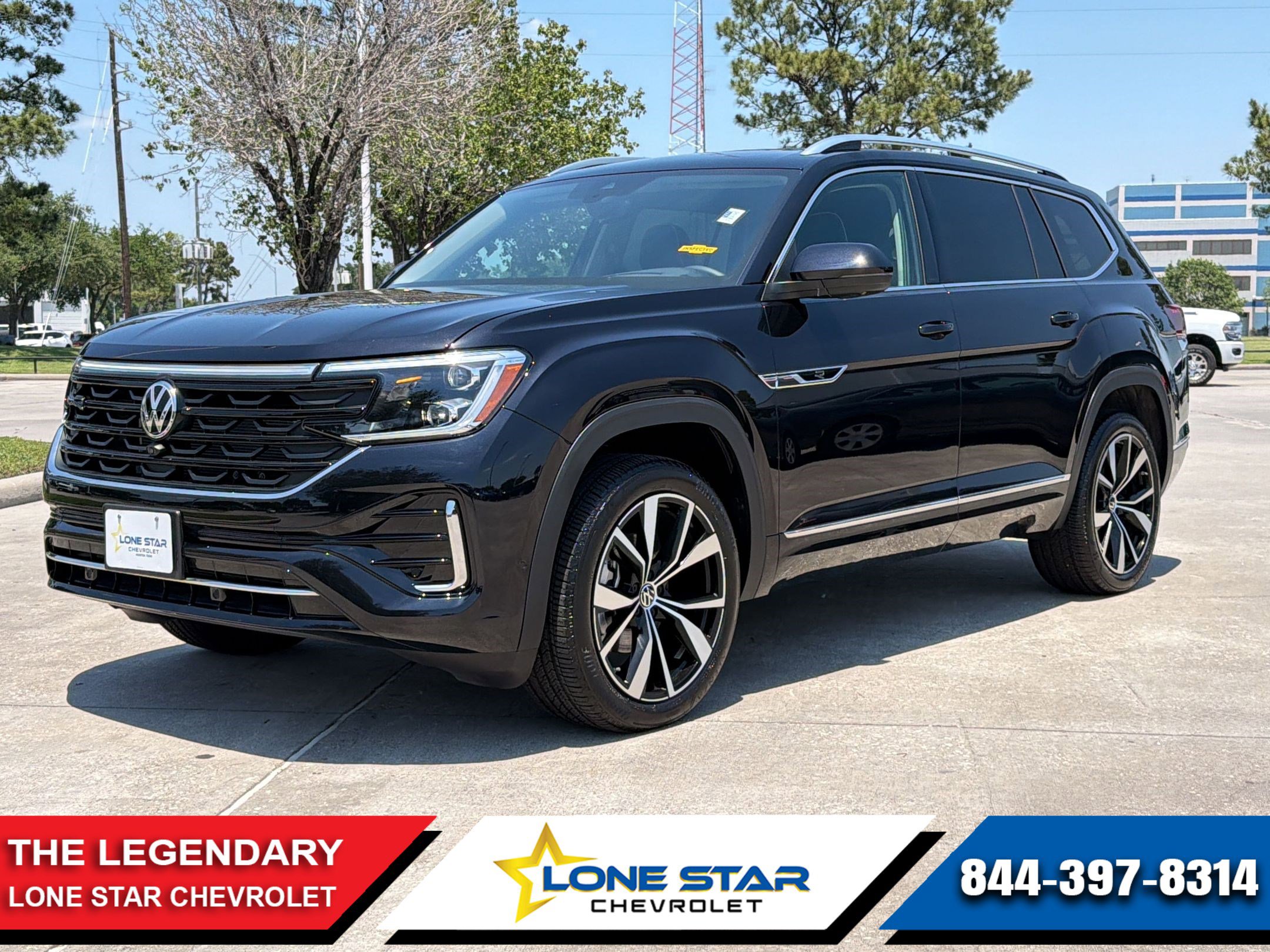 2025 Volkswagen Atlas 2.0T SEL Premium R-Line 4MOTION's photo