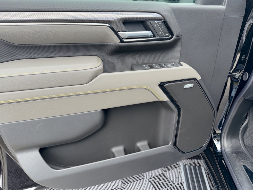 2026 Chevrolet Silverado 2500 HD ZR2 - Photo 14