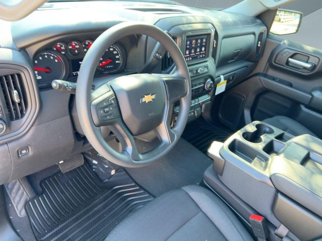 New 2026 Chevrolet Silverado 1500 Custom Truck