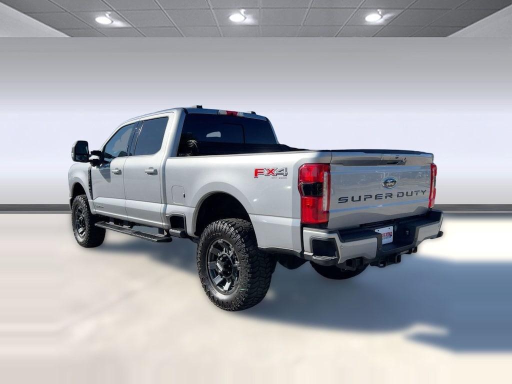 Used 2023 Ford F-250 Lariat Truck