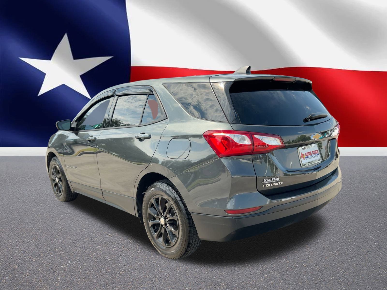 2019 Chevrolet Equinox LS photo 3