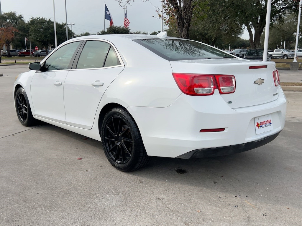 Used 2015 Chevrolet Malibu LT Car