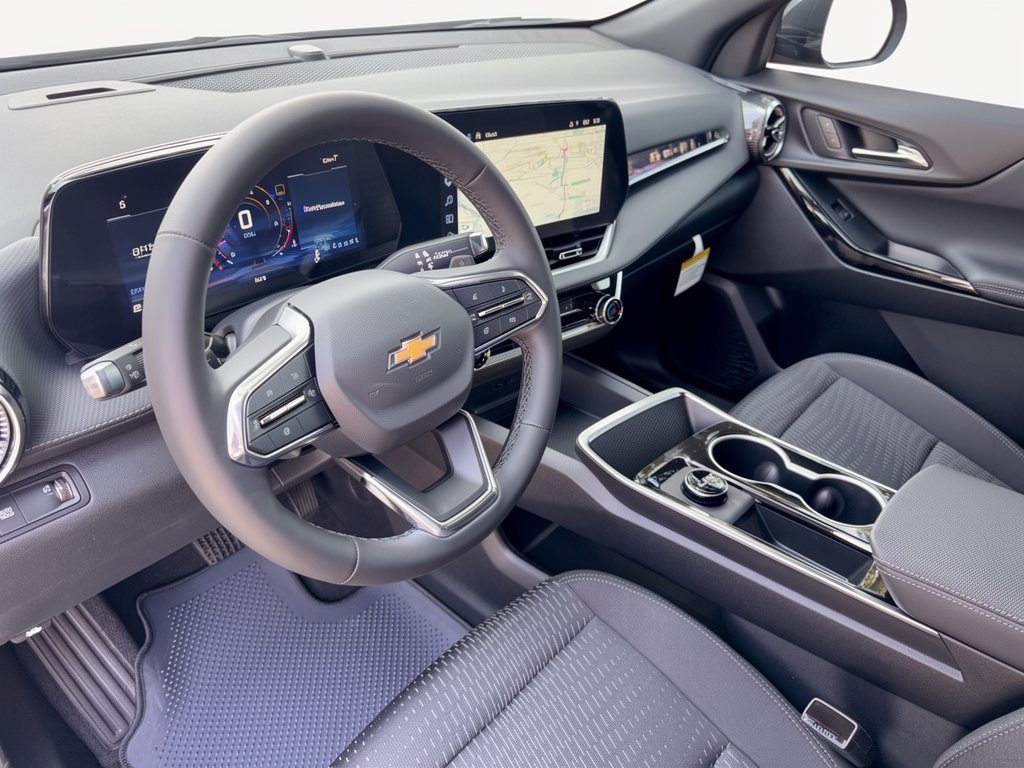 2027 Chevrolet Equinox LT - Photo 4