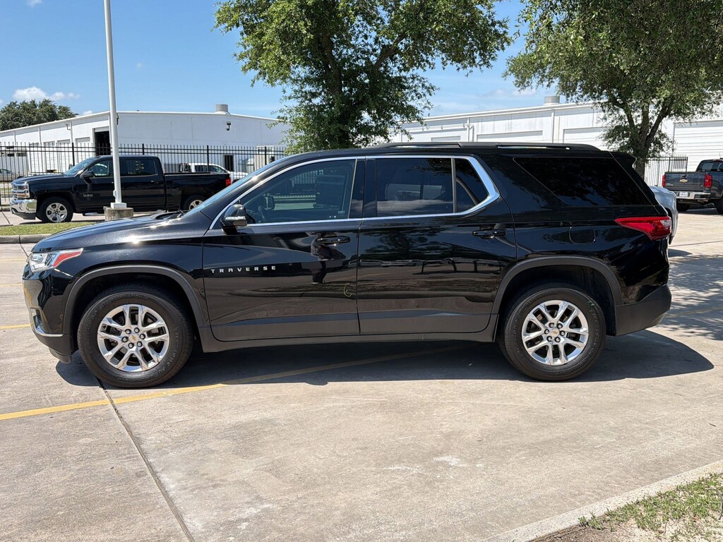 Used 2020 Chevrolet Traverse LT Cloth SUV