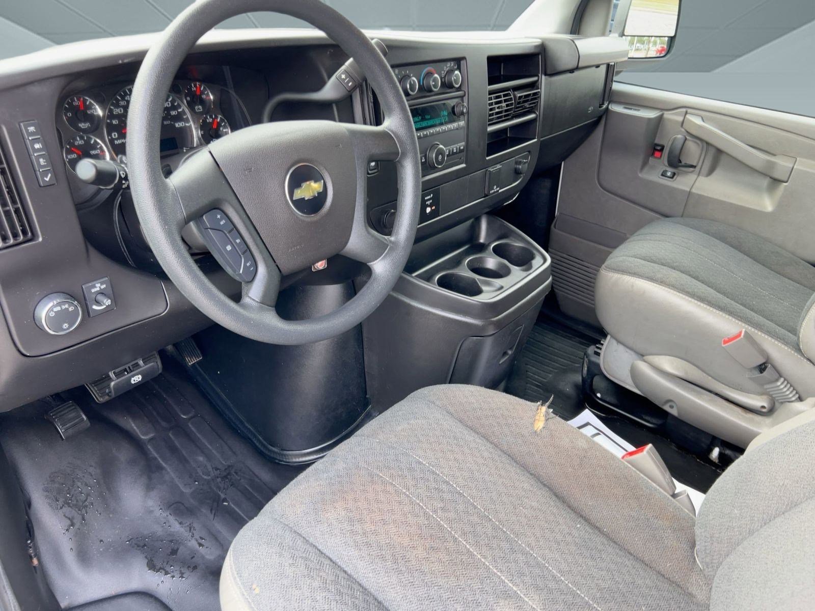 2024 Chevrolet Express Cargo 2500 Van photo 4