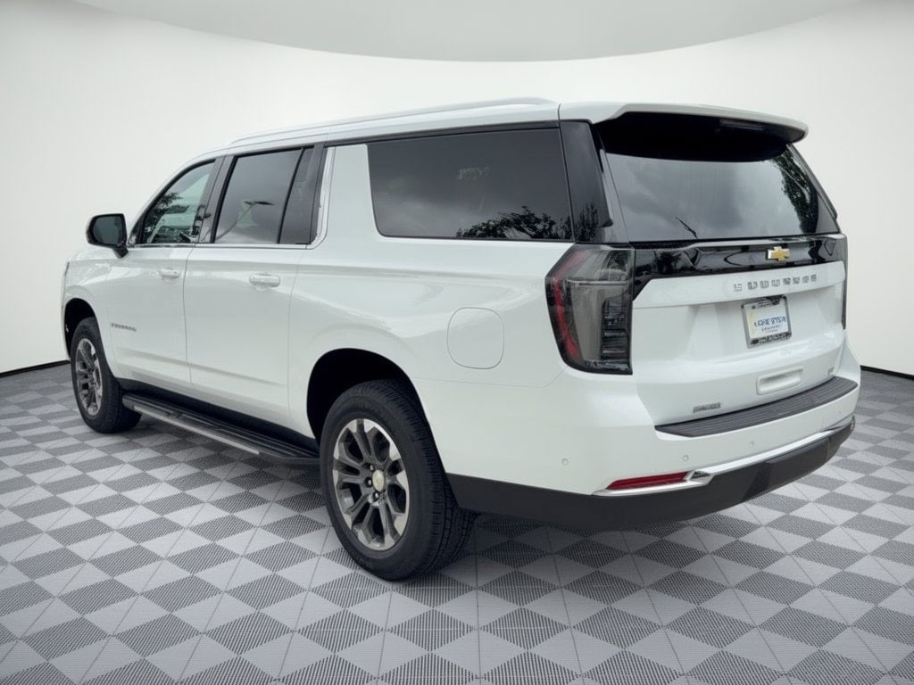 New 2026 Chevrolet Suburban LT SUV