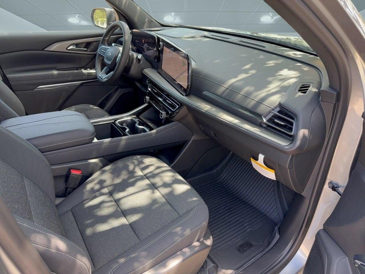 2026 Chevrolet Traverse LT - Photo 28