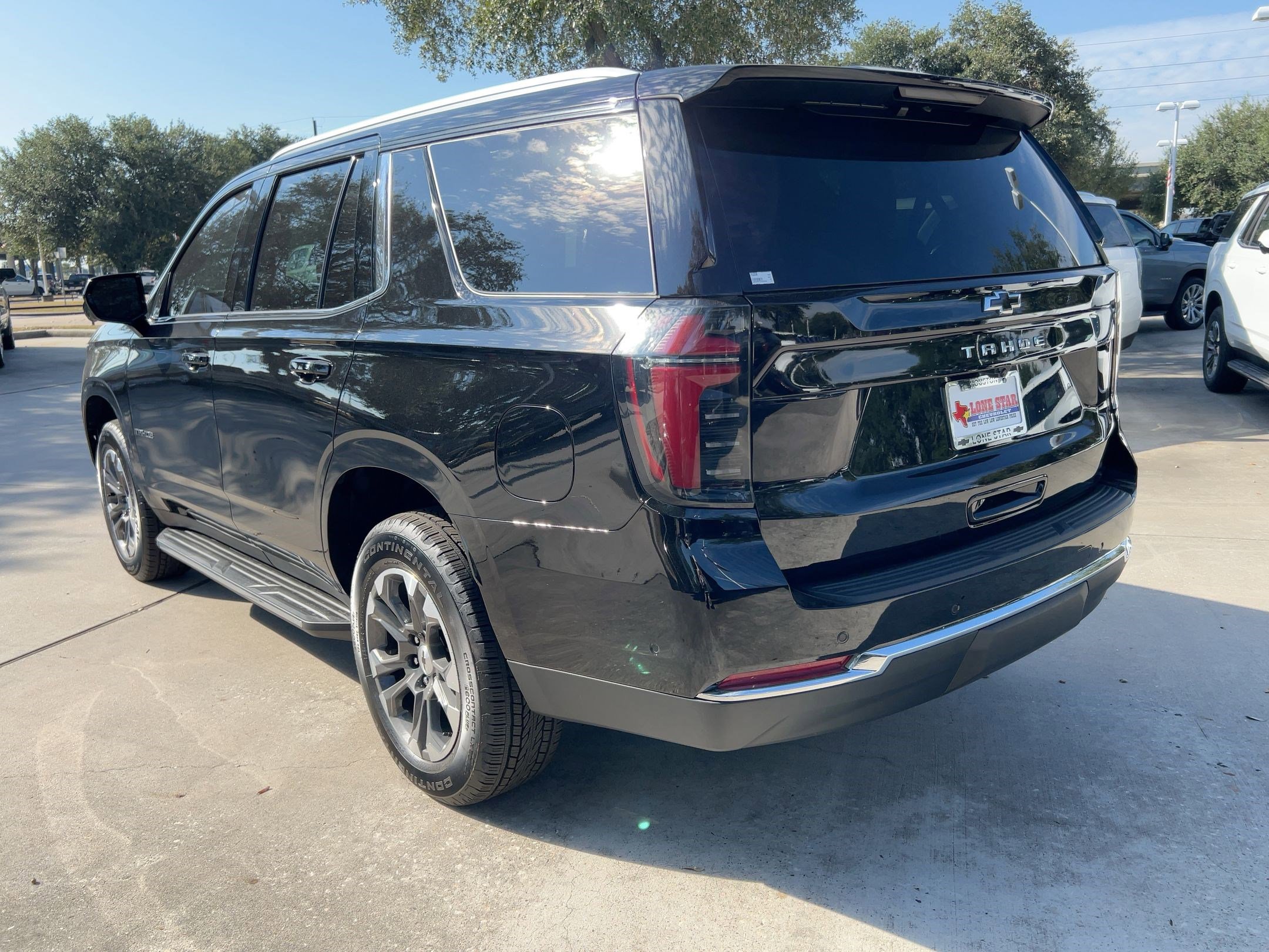 2026 Chevrolet Tahoe LS photo 2