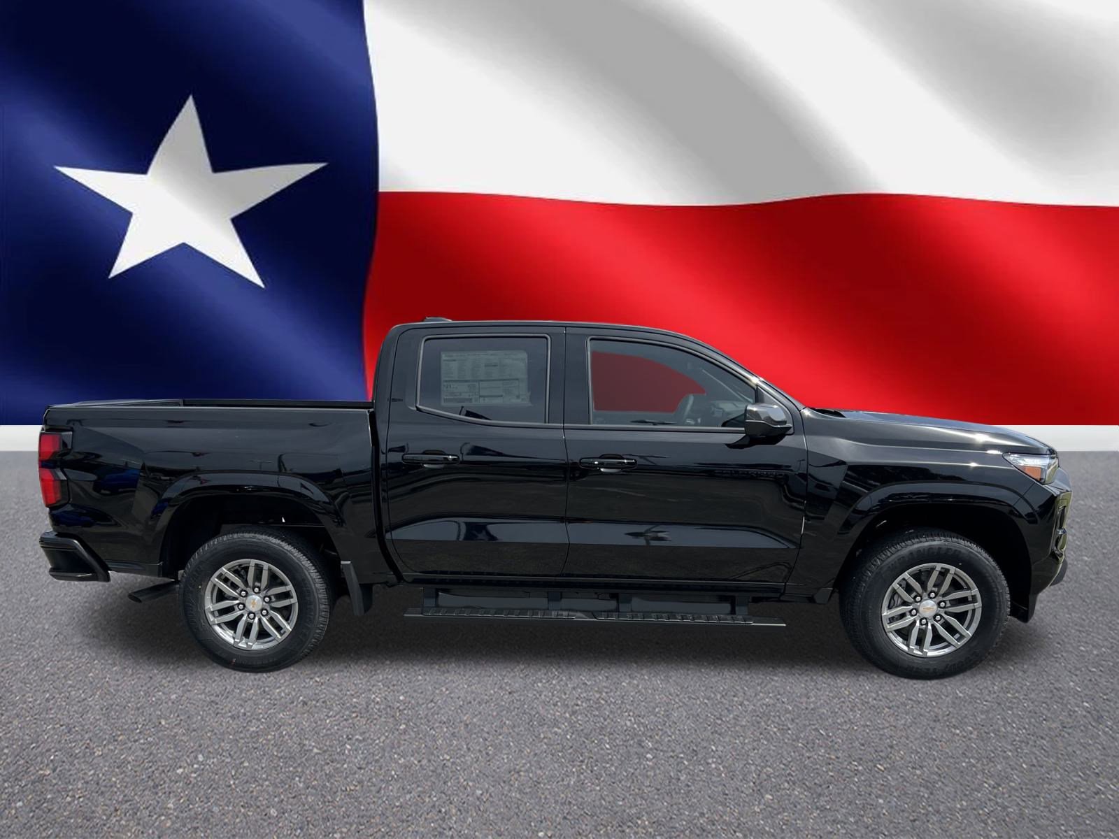 2026 Chevrolet Colorado LT photo 2