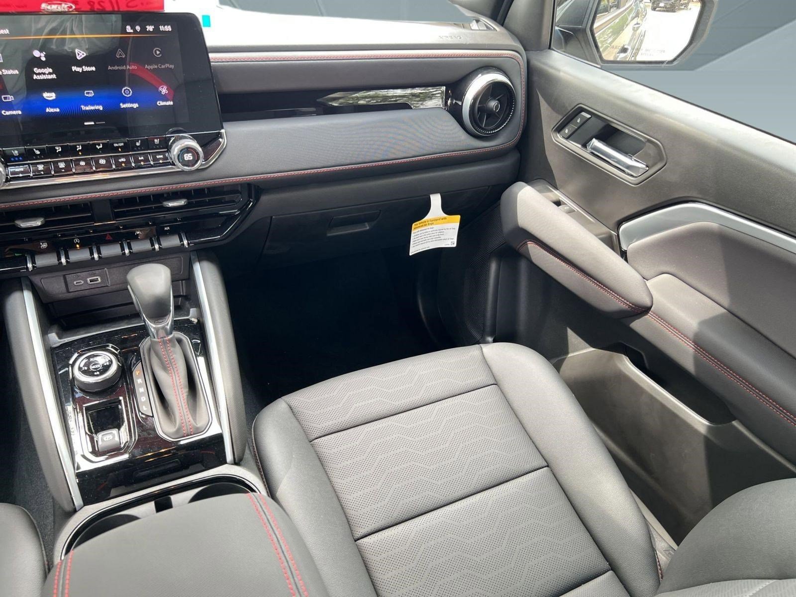 2025 Chevrolet Colorado Z71 - Photo 29