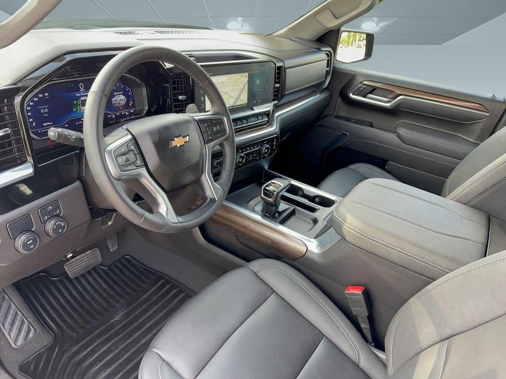 Used 2025 Chevrolet Silverado 1500 LT Truck