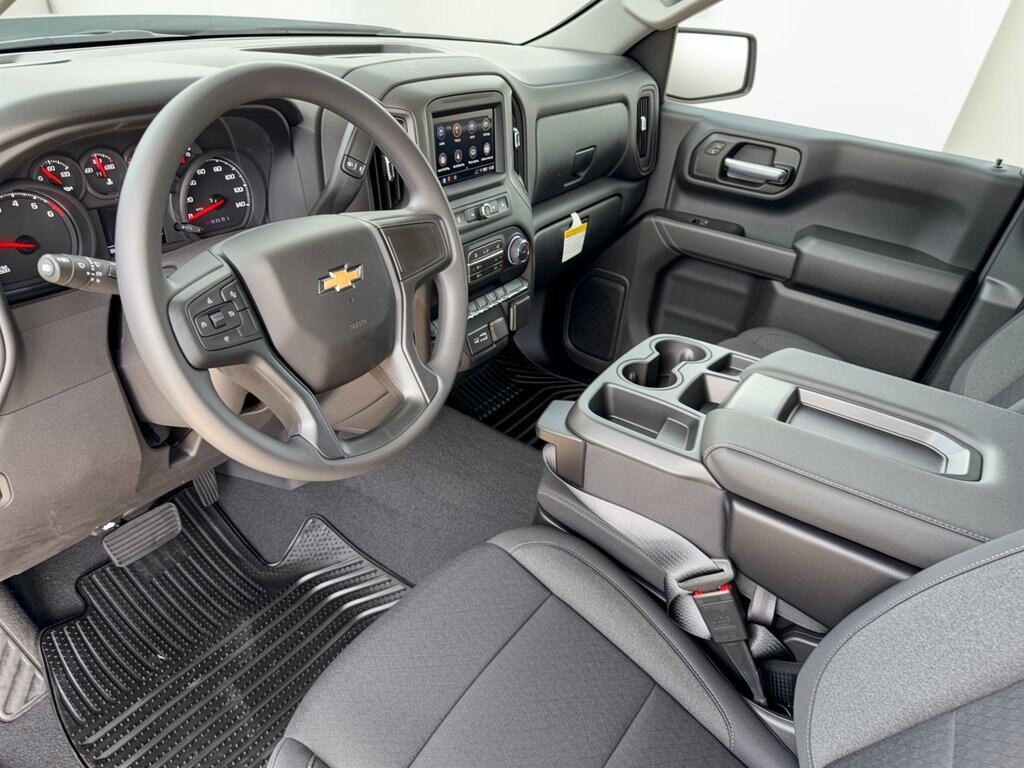 New 2026 Chevrolet Silverado 1500 Custom Truck
