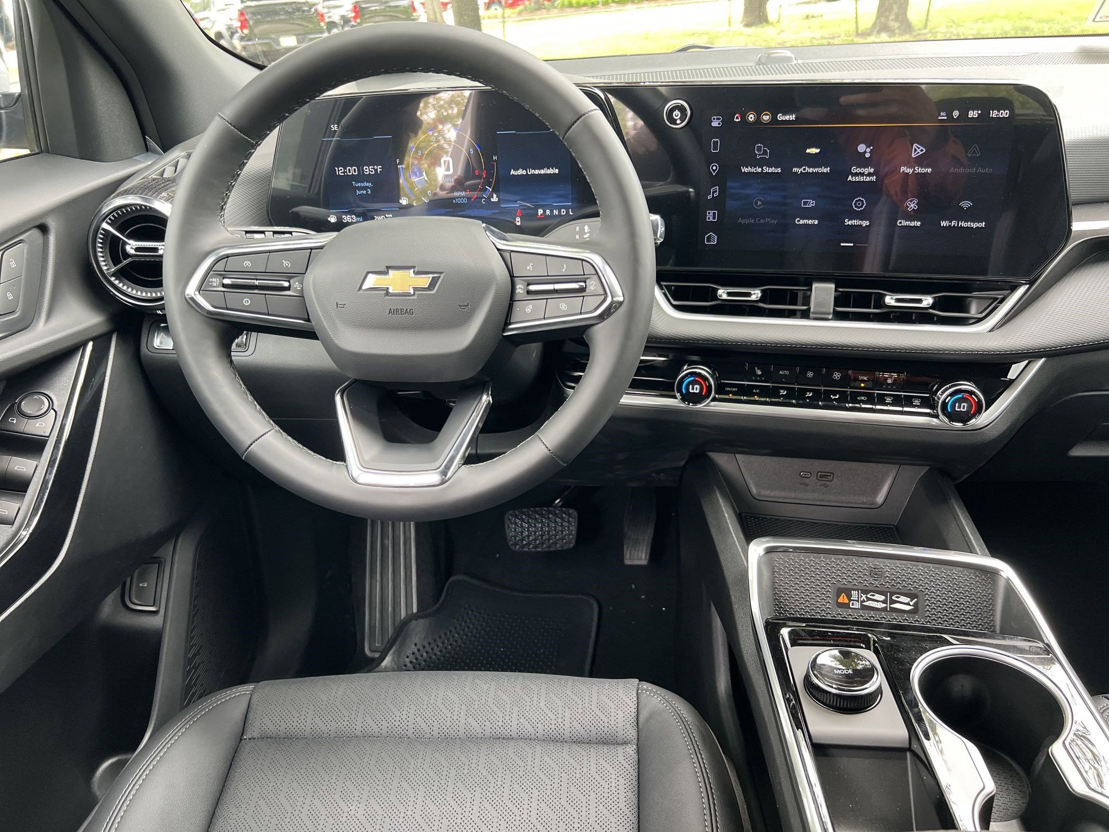 2026 Chevrolet Equinox LT photo 4
