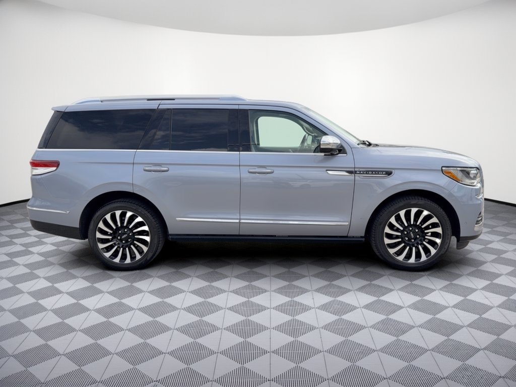 2023 Lincoln Navigator Black Label