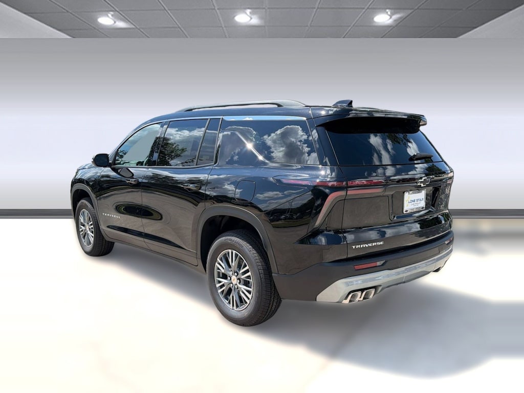 Used 2026 Chevrolet Traverse LT SUV