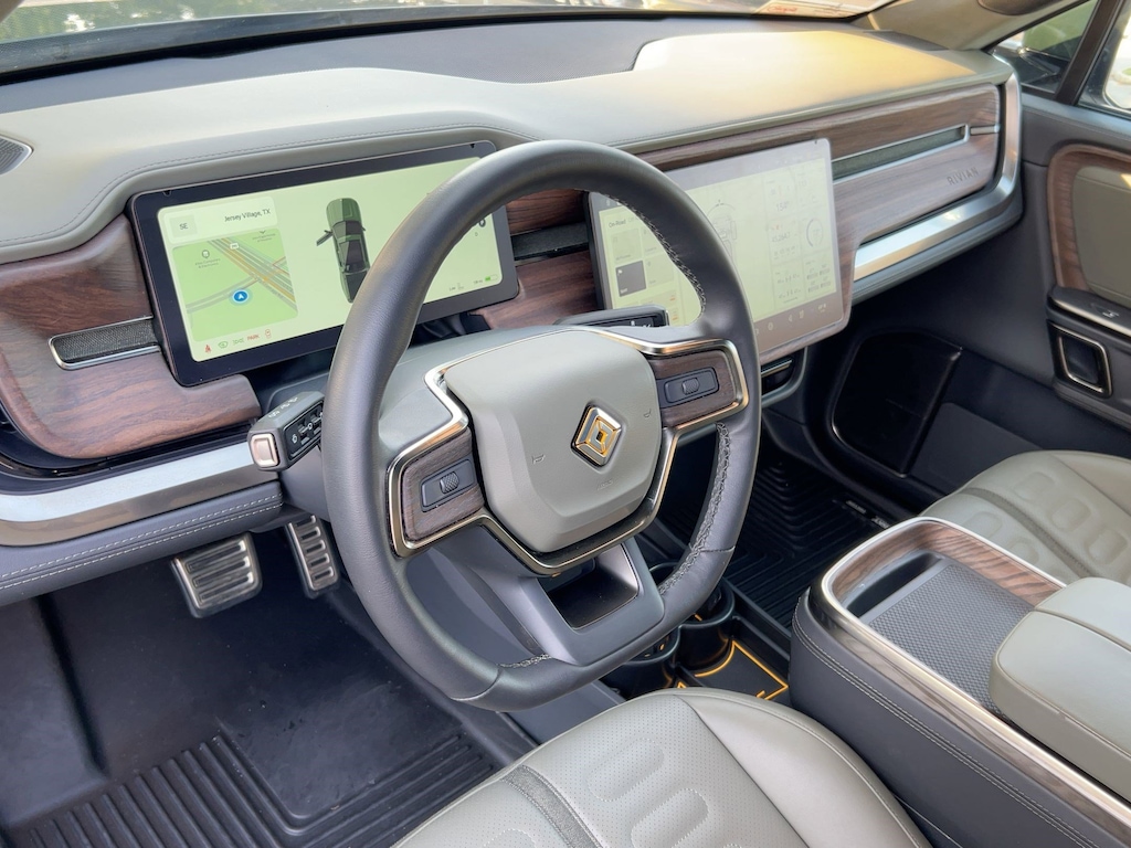 Used 2022 Rivian R1T Adventure Package