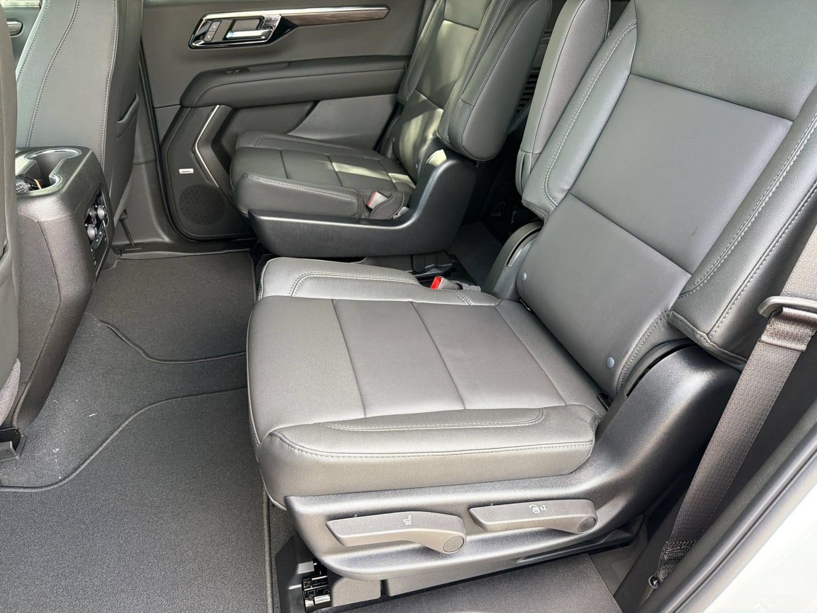 2026 Chevrolet Tahoe LT - Photo 21