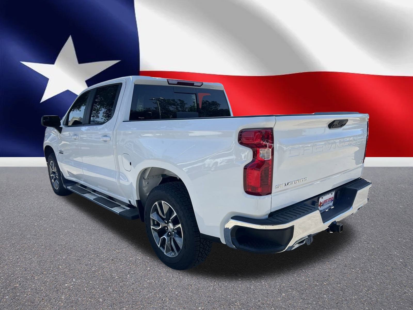 2025 Chevrolet Silverado 1500 LT photo 3