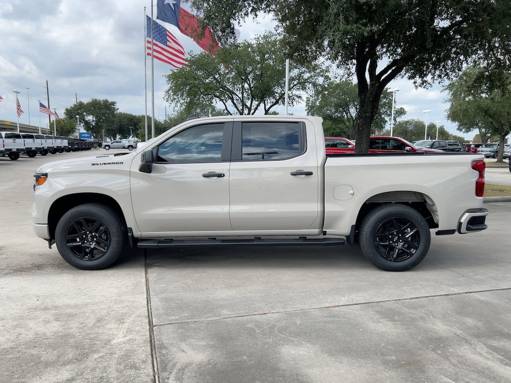 New 2026 Chevrolet Silverado 1500 Custom Truck