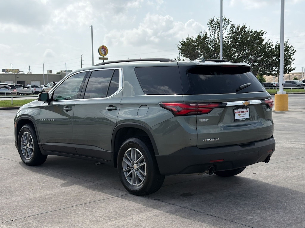 Used 2022 Chevrolet Traverse LT Cloth SUV