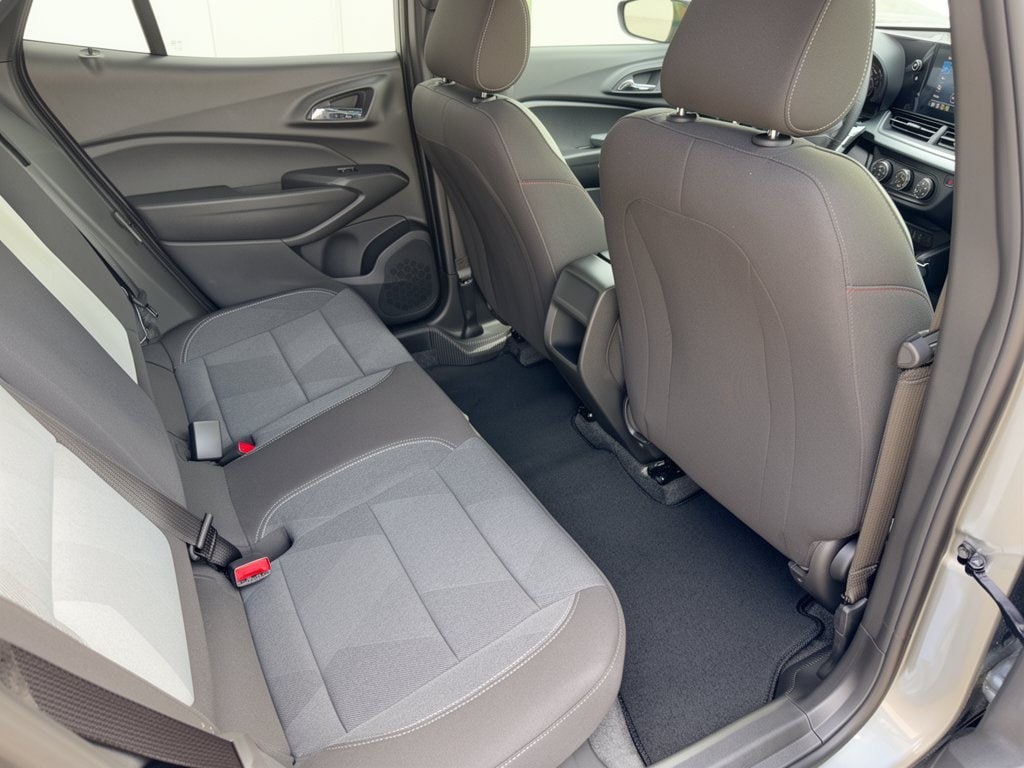 2026 Chevrolet Trax RS - Photo 29