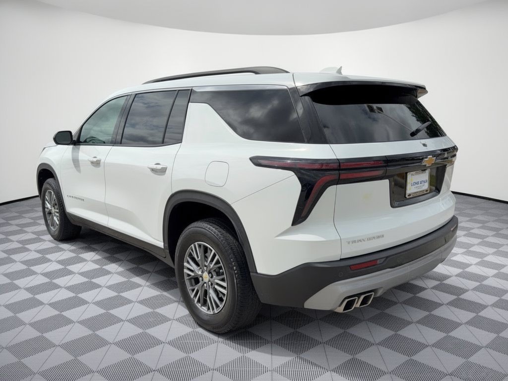 Used 2024 Chevrolet Traverse LT SUV