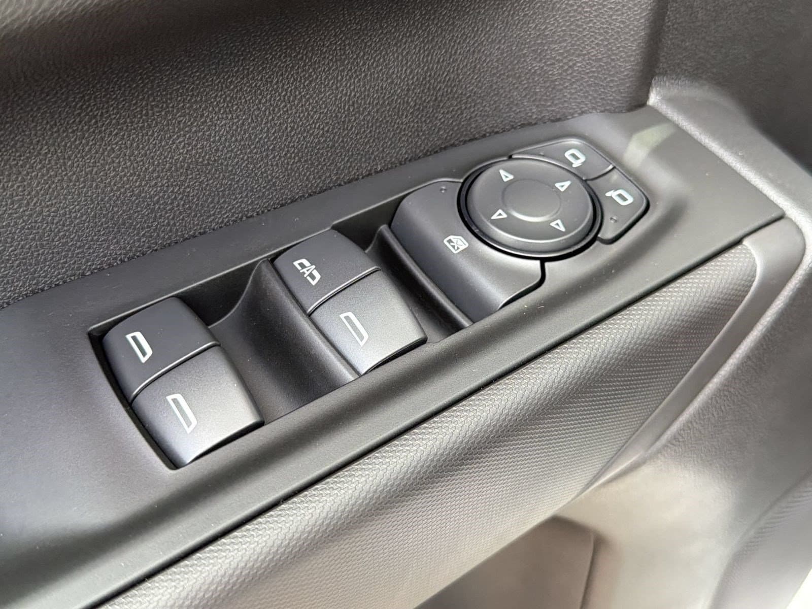 2026 Chevrolet Silverado 1500 Custom - Photo 26