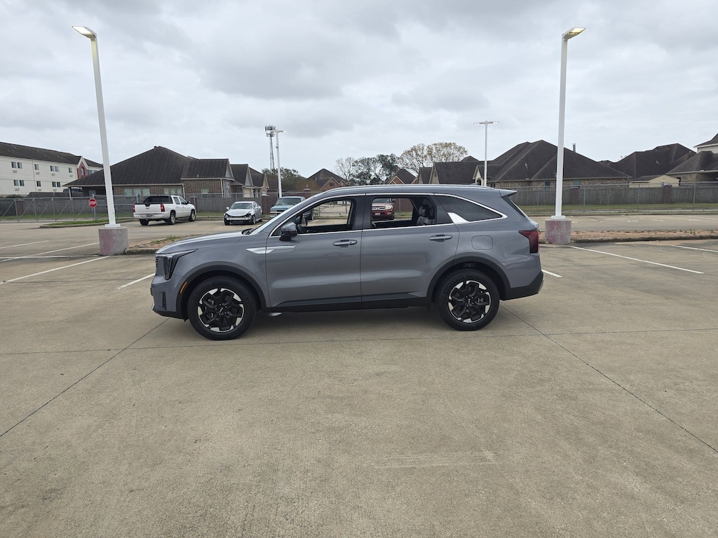 Used 2024 Kia Sorento S SUV