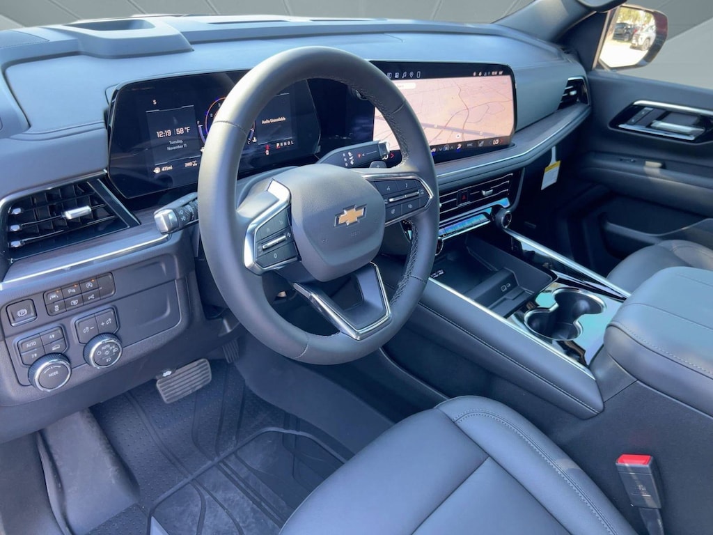 New 2026 Chevrolet Suburban LT SUV