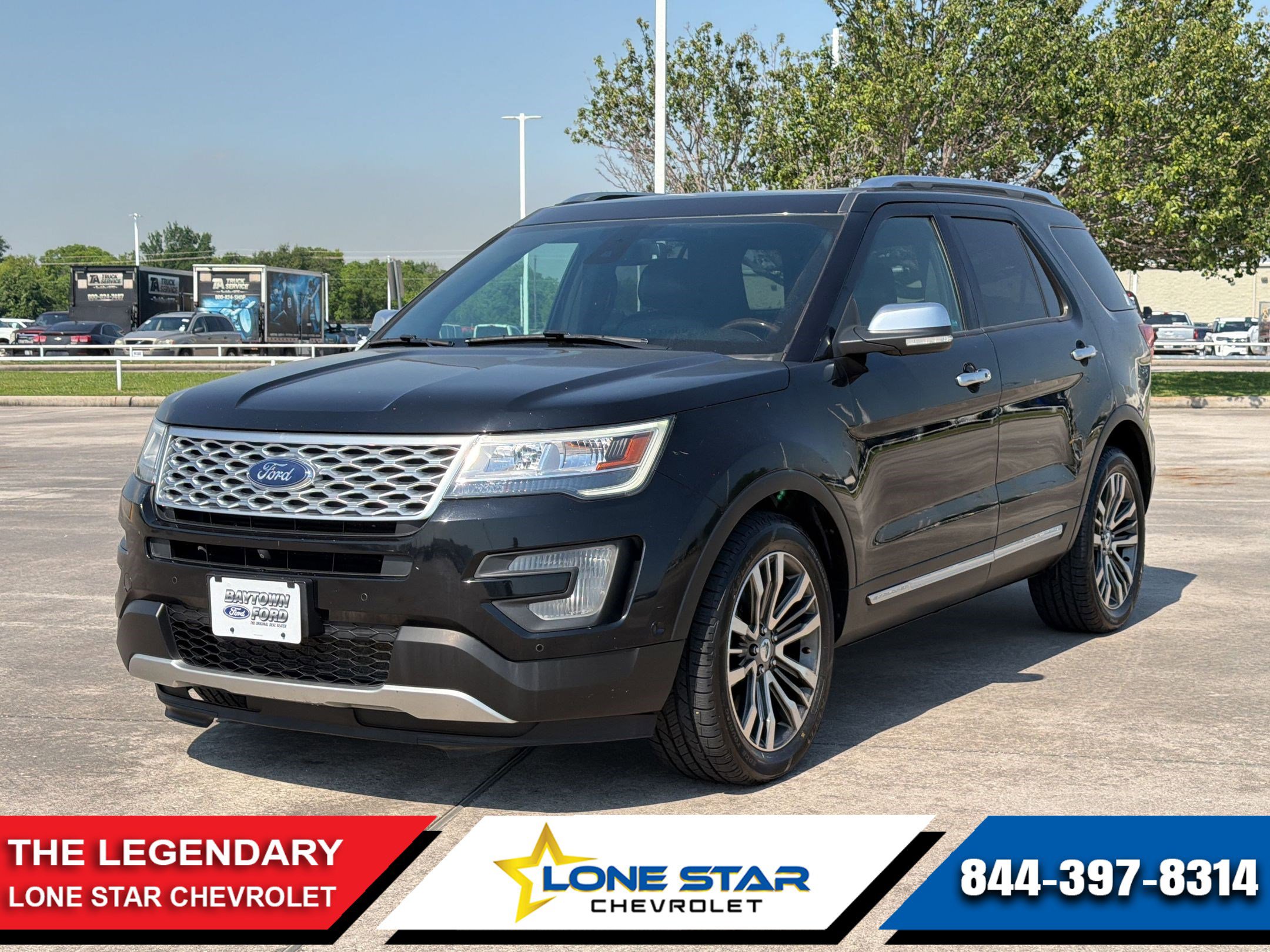 2017 Ford Explorer Platinum 4WD's photo