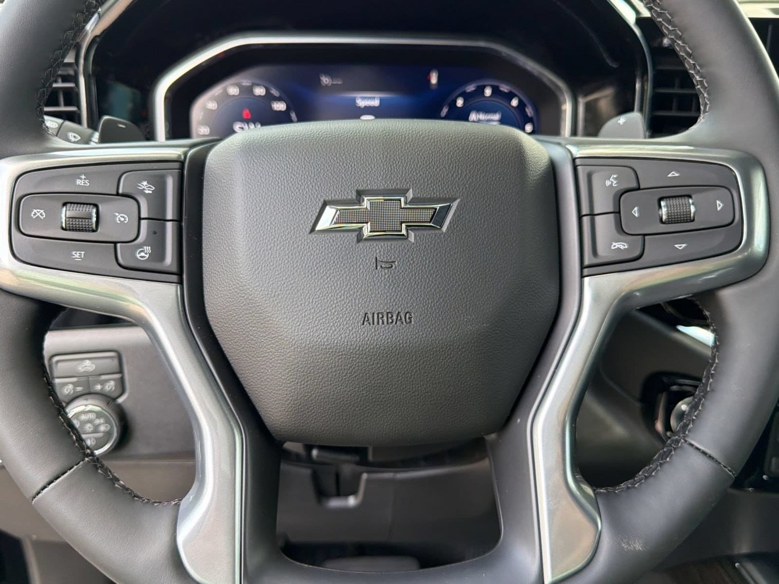 2026 Chevrolet Silverado 1500 LT Trail Boss - Photo 10