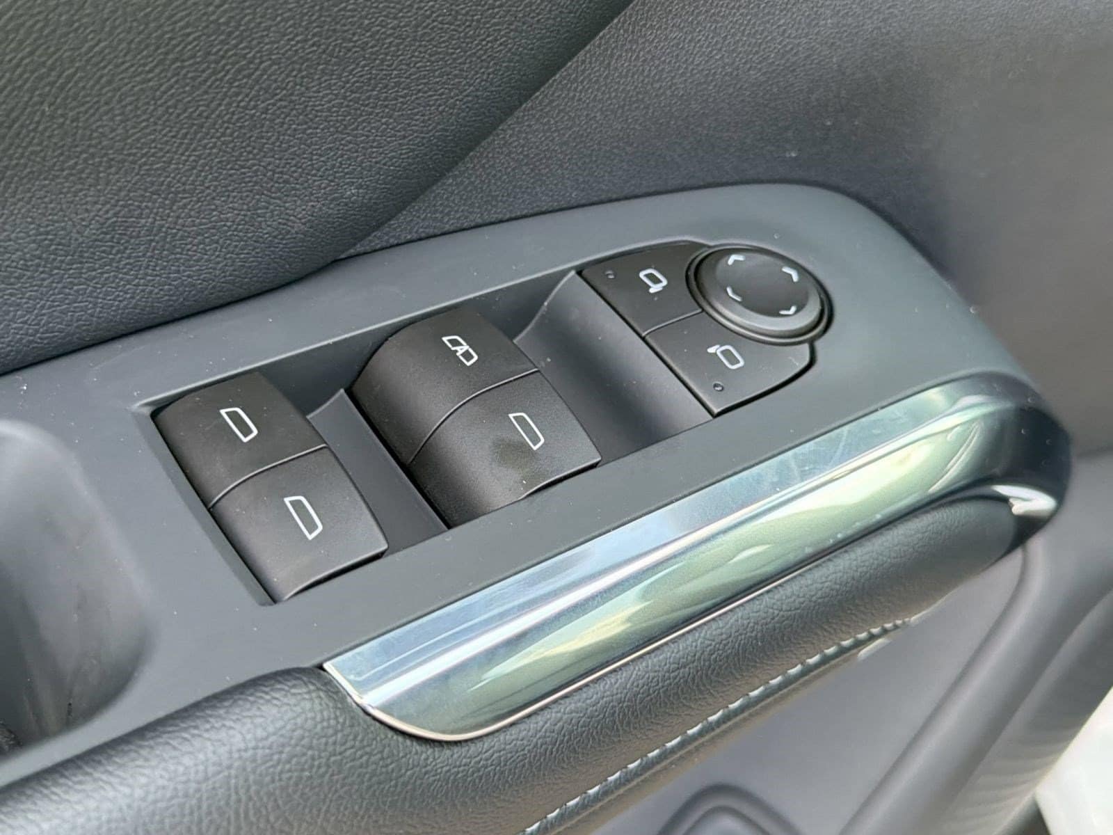 2026 Chevrolet Traverse LT - Photo 24