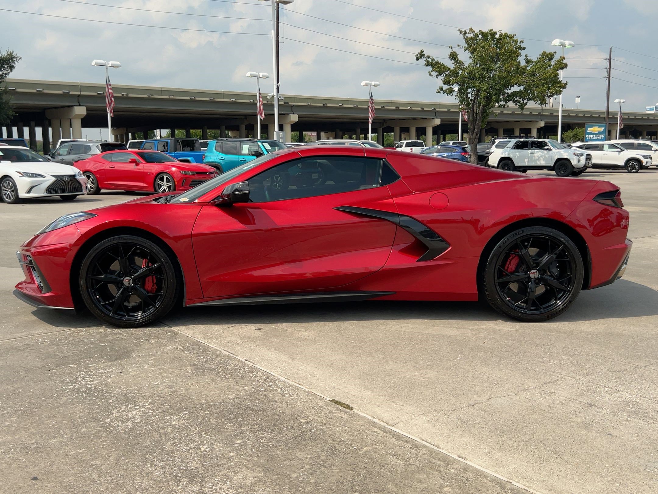 2021 Chevrolet Corvette Stingray 2LT photo 2