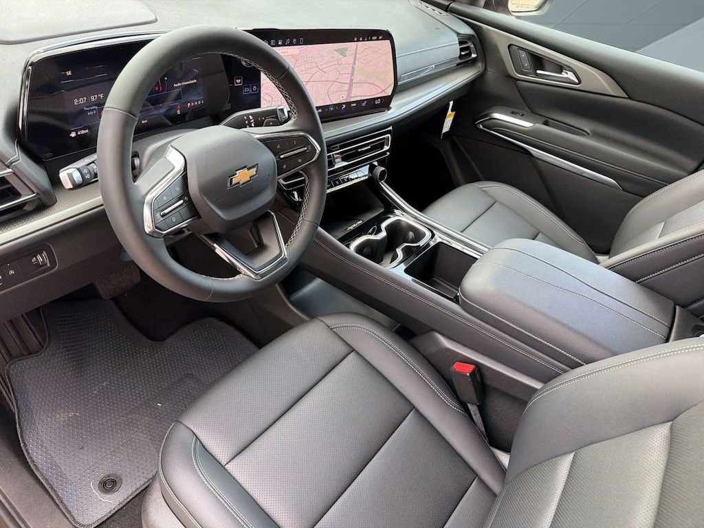 Used 2026 Chevrolet Traverse LT SUV