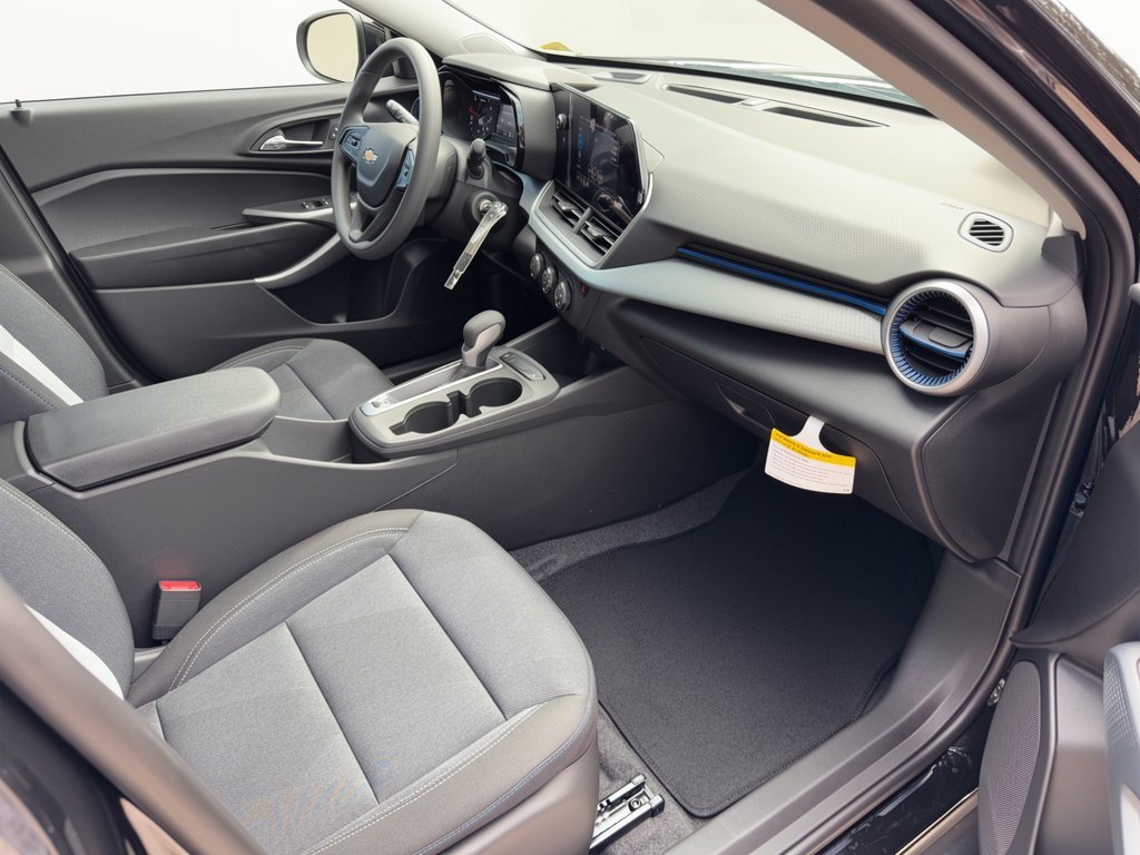 2026 Chevrolet Trax LS - Photo 30